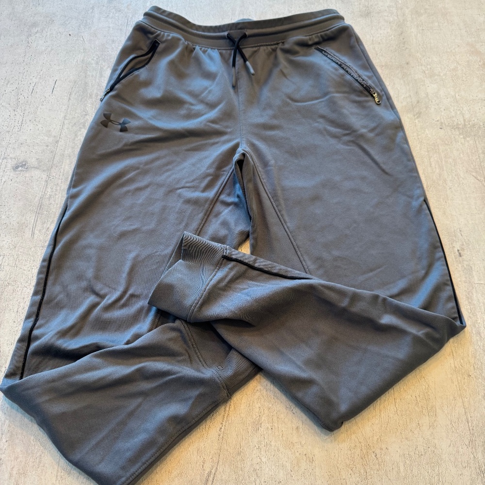 Under Armour Athletic Sweatpants Joggers Pants - Size Y XL